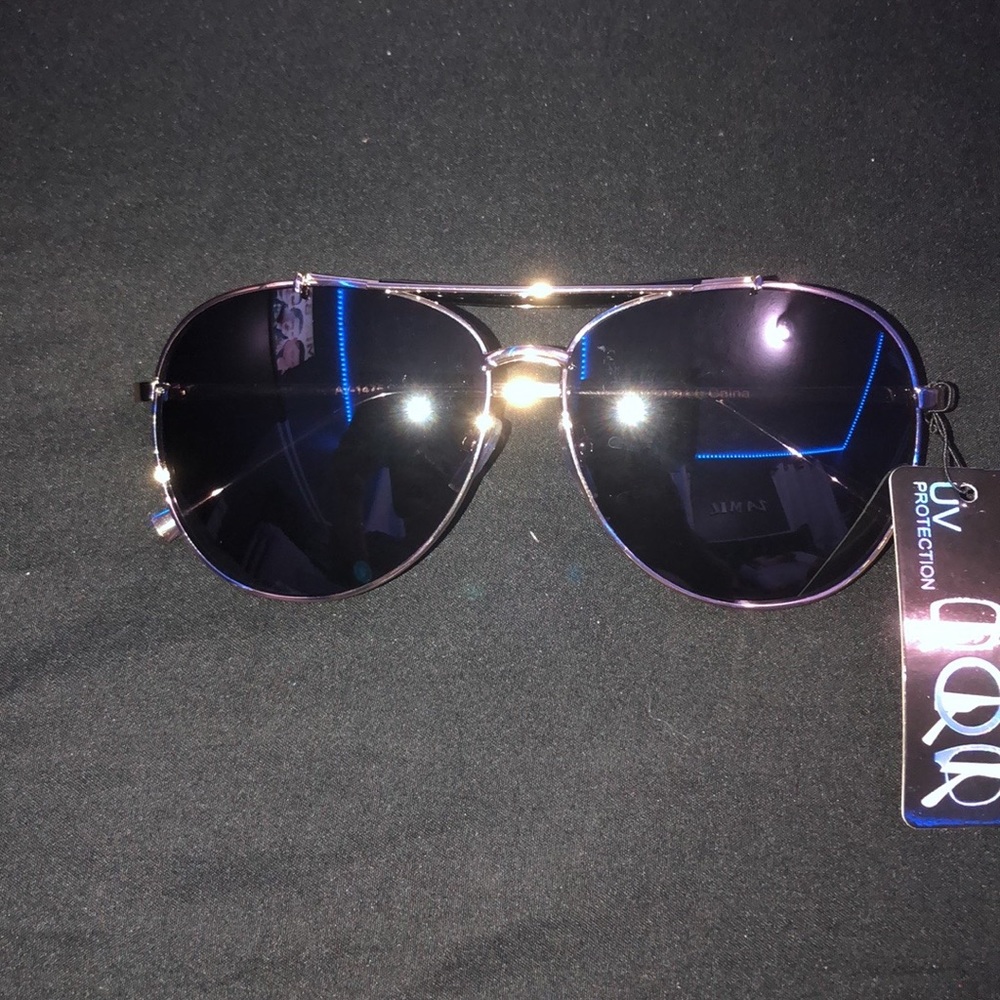 Mens aviator shades.